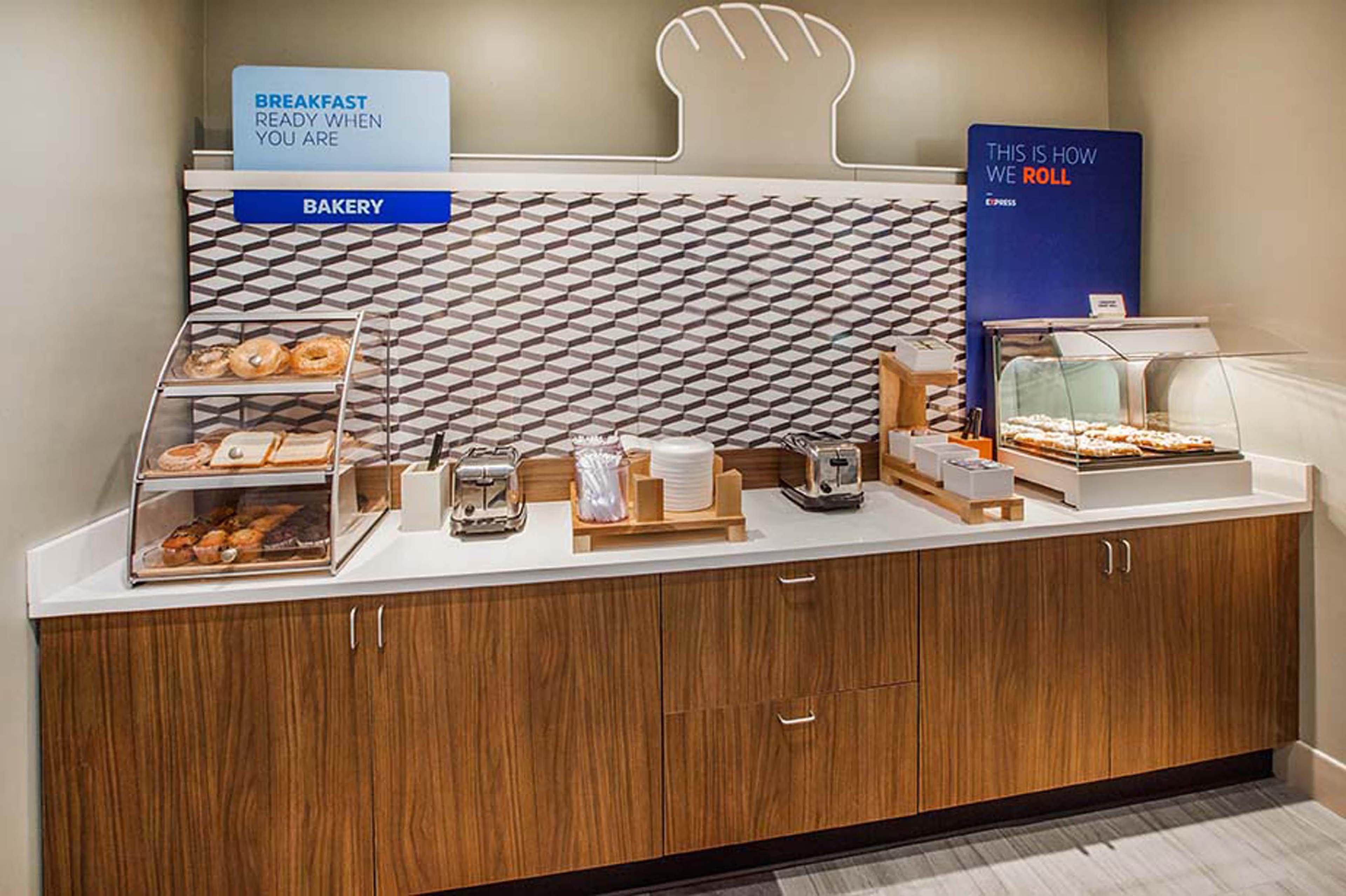 Holiday Inn Express Adrian By Ihg Dış mekan fotoğraf