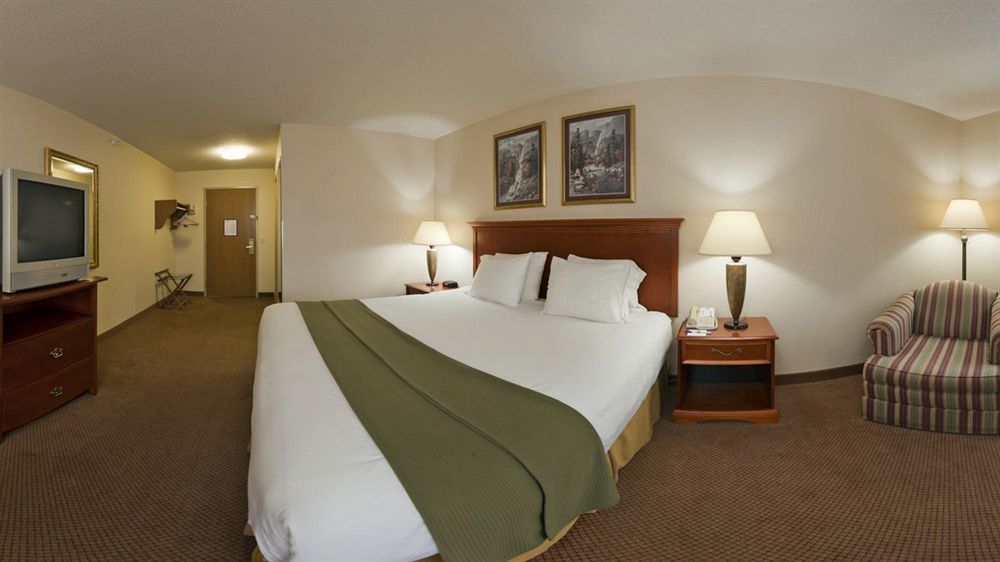 Holiday Inn Express Adrian By Ihg Dış mekan fotoğraf